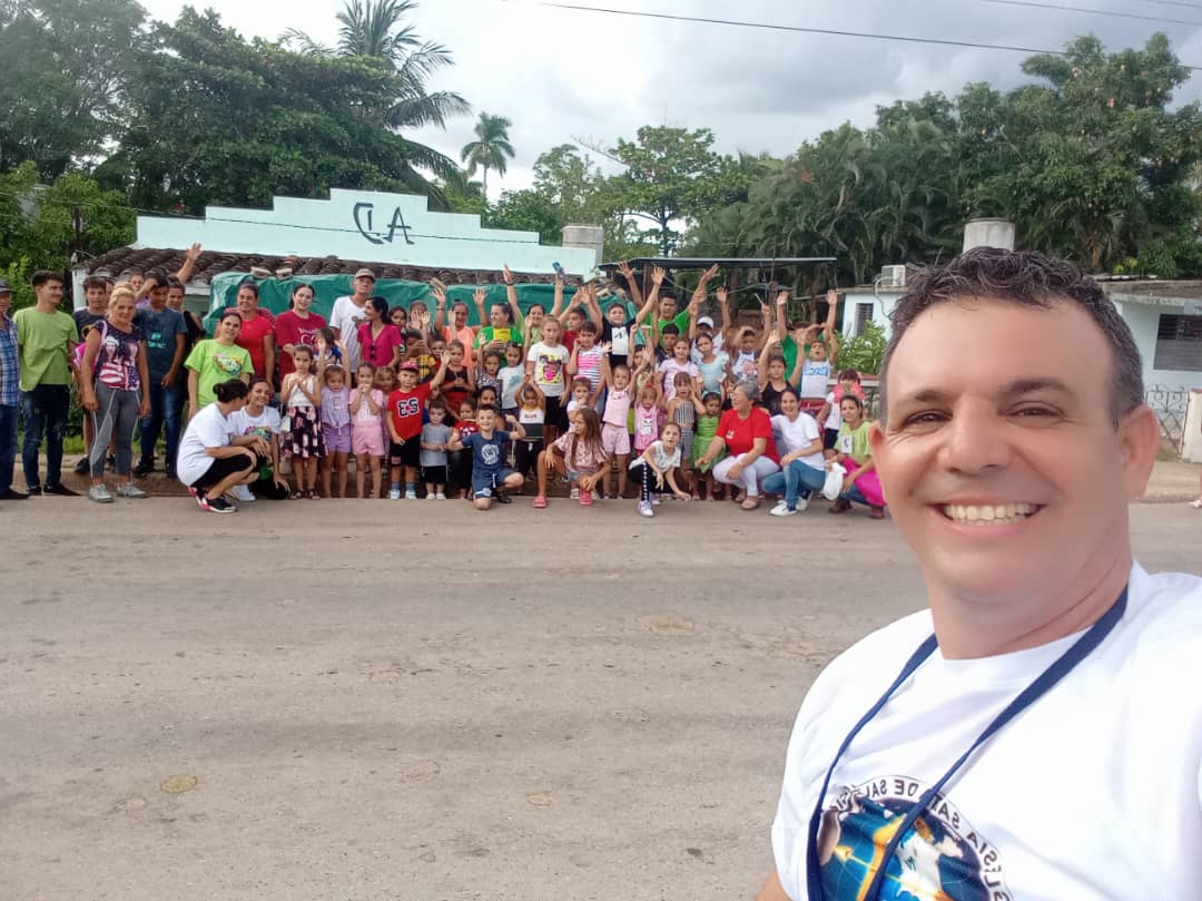 Momentos de alegría en la EBDV